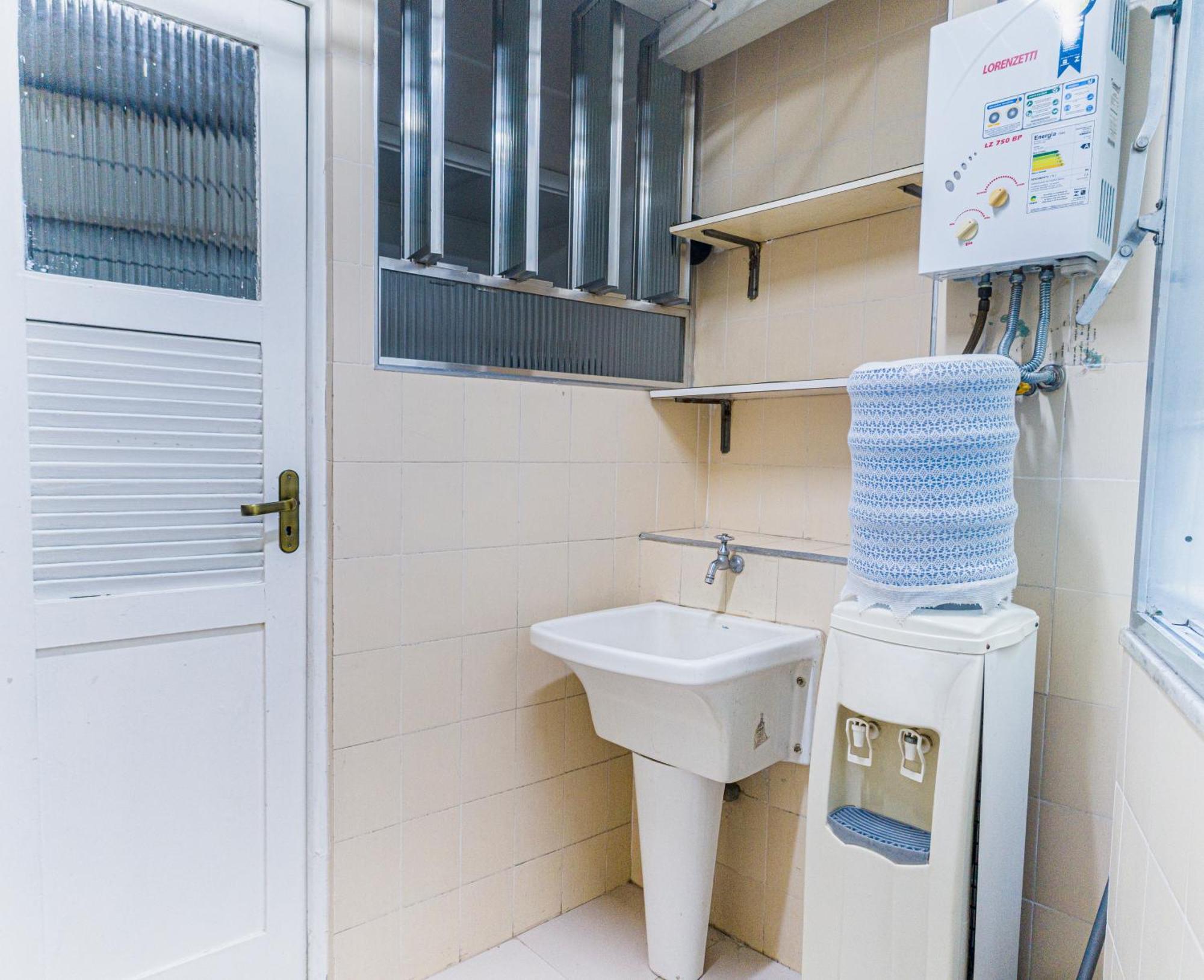 Apartamento Completo Na Praia De Copacabana 02 Quartos Com Vista Lateral Mar Em Andar Alto, Ar, Wifi , Netflix, Pauloangerami Rmvc18 Rio de Janeiro Kültér fotó