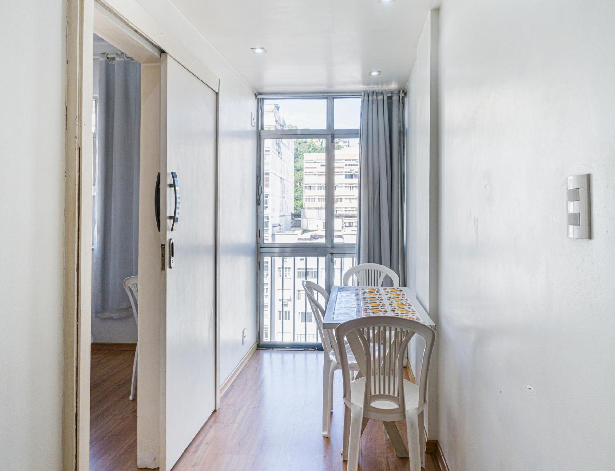 Apartamento Completo Na Praia De Copacabana 02 Quartos Com Vista Lateral Mar Em Andar Alto, Ar, Wifi , Netflix, Pauloangerami Rmvc18 Rio de Janeiro Kültér fotó